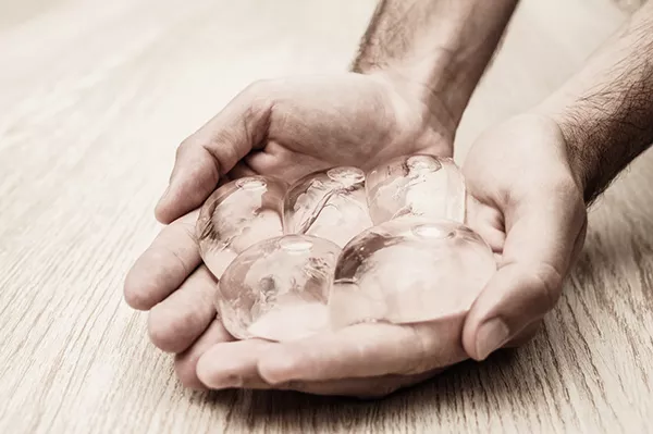 How to Make Your Own Edible Water Bottle At Home