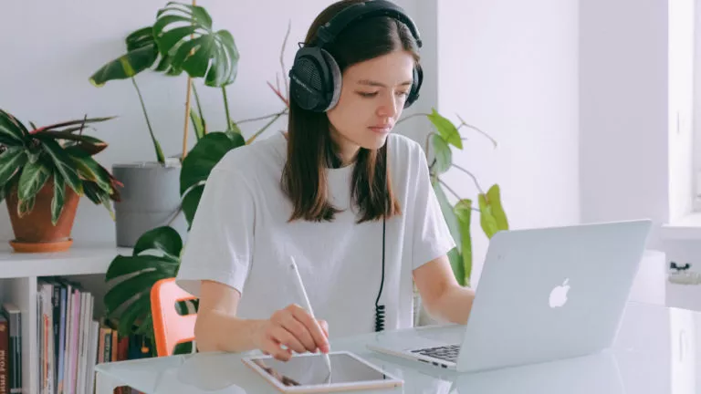 10 Best Budget Headphones For Work From Home [Wired And Wireless]